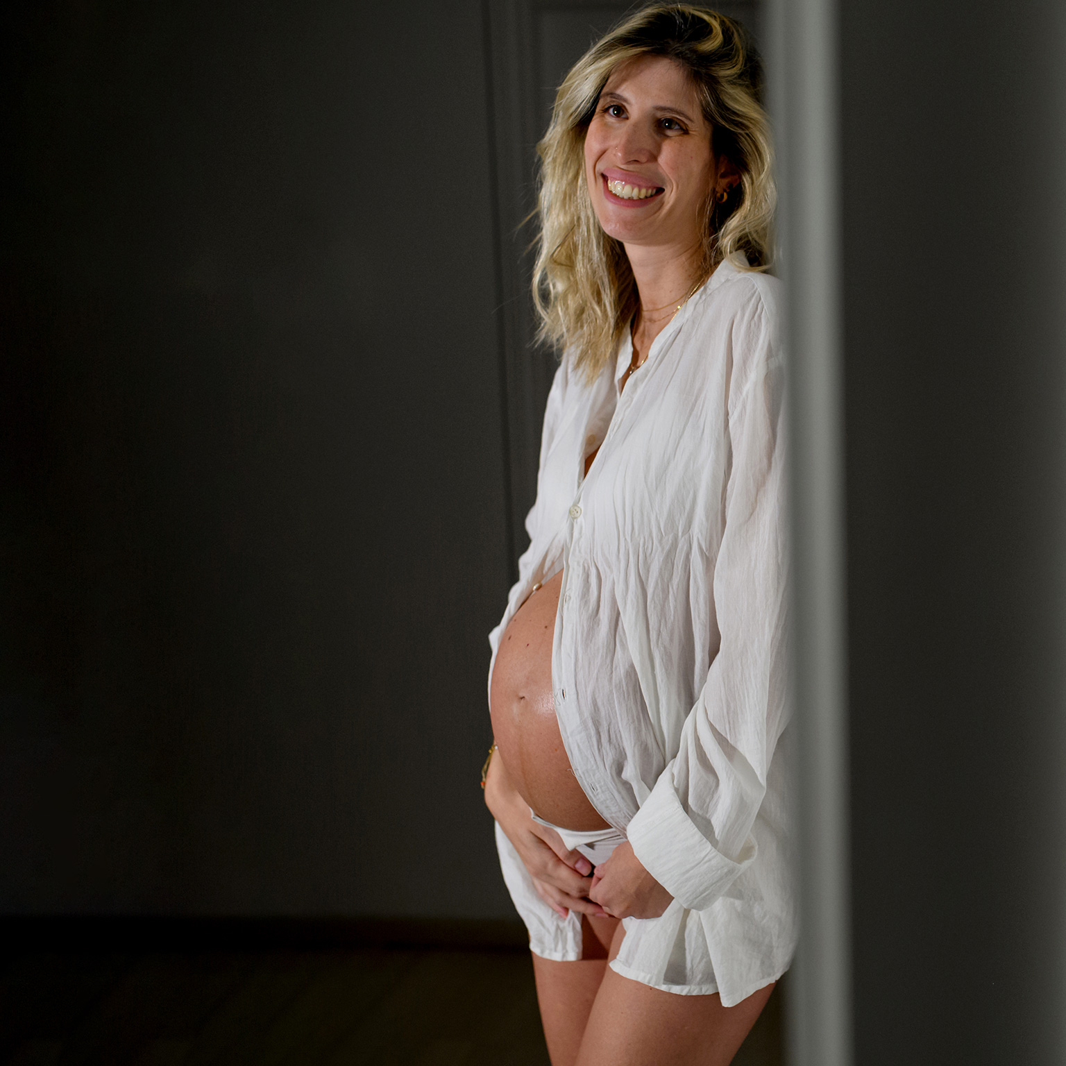 Pregnant photo-shooting, when love takes shape and grows within